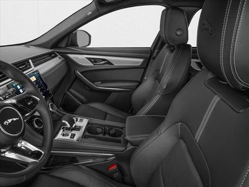 New 2025 Jaguar F-PACE R-Dynamic S image 6