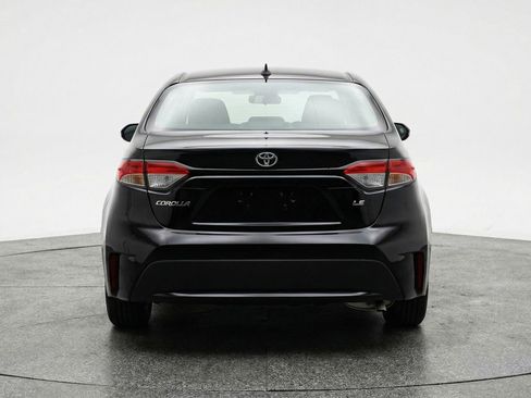 Used 2025 Toyota Corolla LE image 7