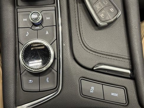 Used 2022 Cadillac XT5 Premium Luxury image 27