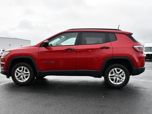 Used 2018 Jeep Compass Sport AWD/4WD image 4