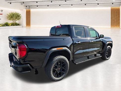 New 2026 GMC Canyon Denali w/ LPO, Denali Black Edition AWD/4WD image 12