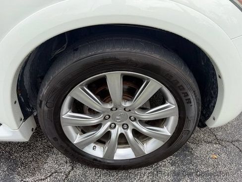 Used 2013 INFINITI QX56 2WD w/ Deluxe Touring Pkg image 86