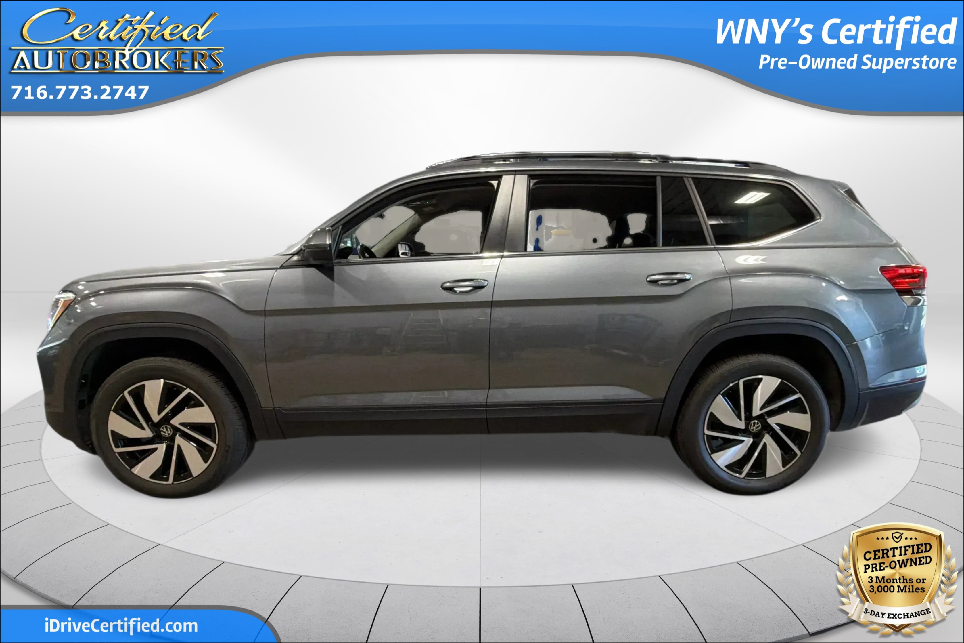 Used 2025 Volkswagen Atlas SE FWD image 9