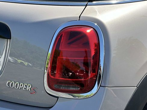 Certified 2024 MINI Cooper S FWD image 9