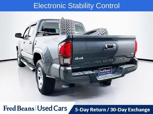Used 2022 Toyota Tacoma SR image 5