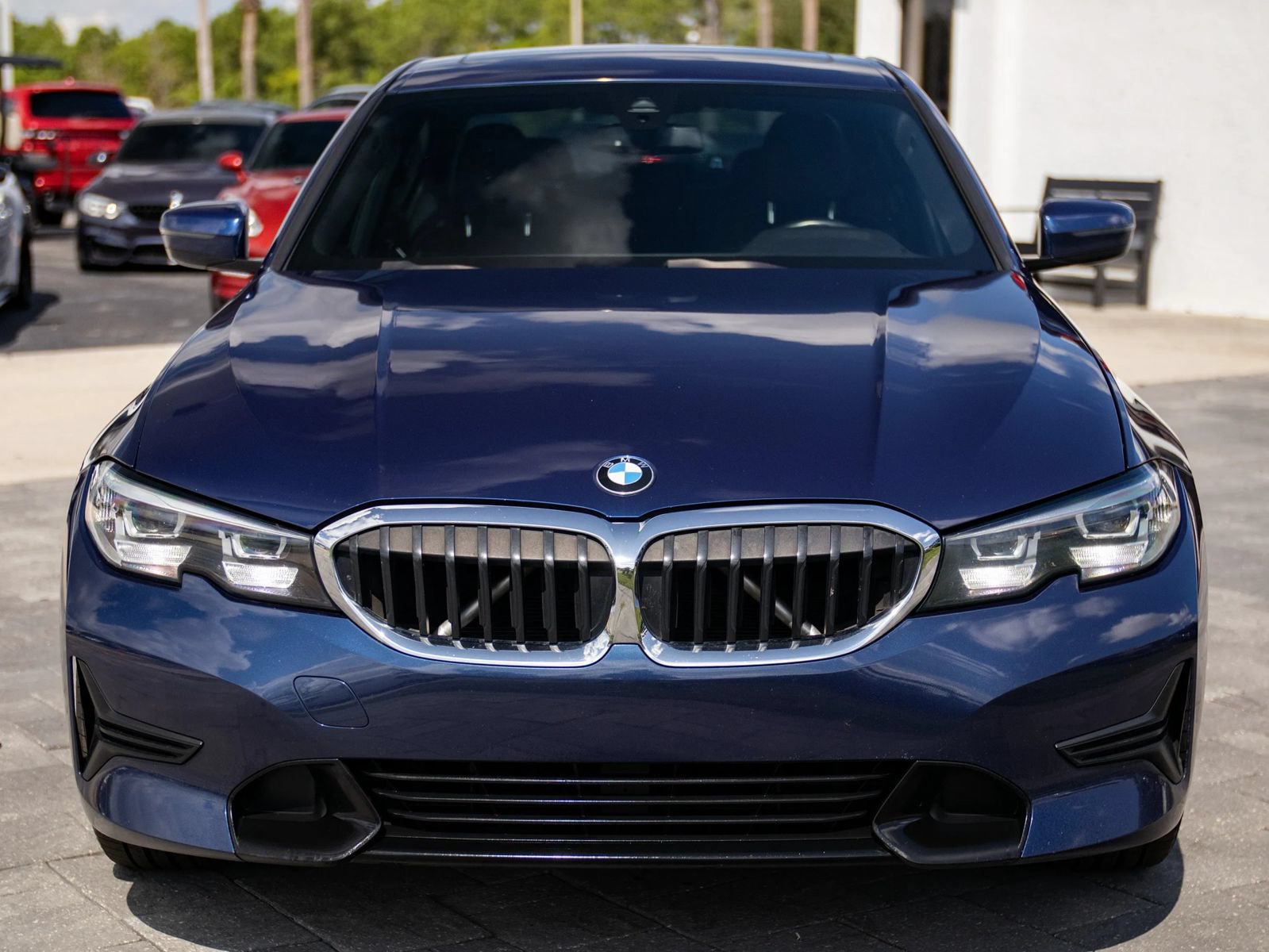 Used 2020 BMW 330i xDrive Sedan AWD/4WD image 4