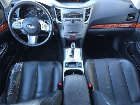 Used 2011 Subaru Outback 2.5i Limited w/ PWR Moonroof Pkg image 12