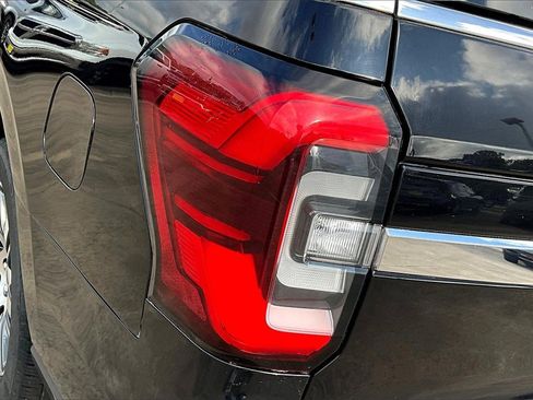 Used 2023 Ford Expedition Max Limited image 31