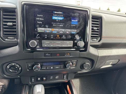 Used 2023 Nissan Frontier PRO-4X w/ Pro Convenience Package image 12
