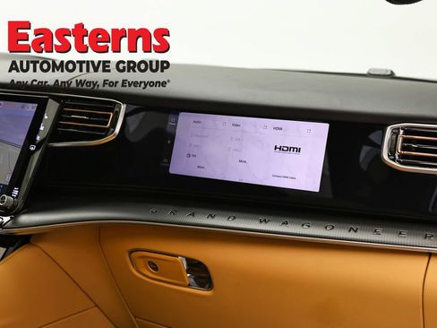 Used 2025 Jeep Grand Wagoneer Series III w/ Rear Seat Video Group 1 AWD/4WD image 28