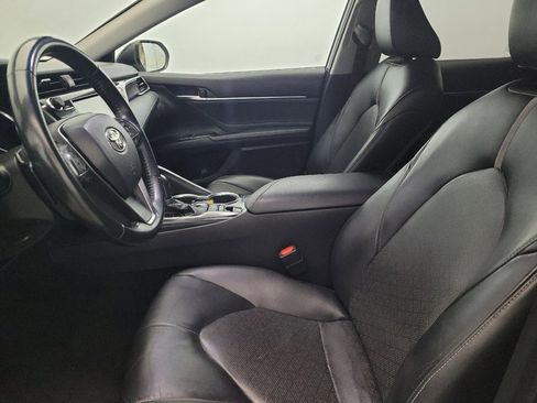 Used 2018 Toyota Camry XSE image 17