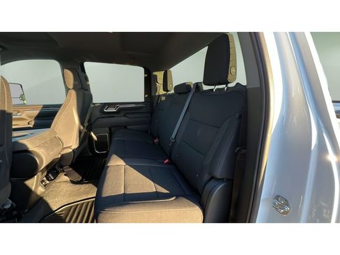 Certified 2025 Chevrolet Silverado 2500 LT w/ Convenience Package image 27