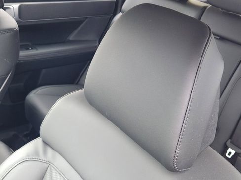 Used 2025 Hyundai Santa Fe SEL image 14