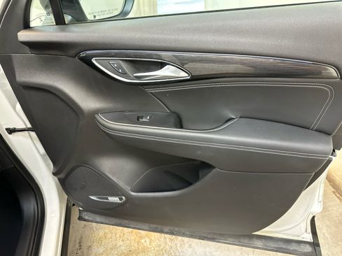 Used 2021 Buick Envision Essence w/ Technology Package I AWD/4WD image 30