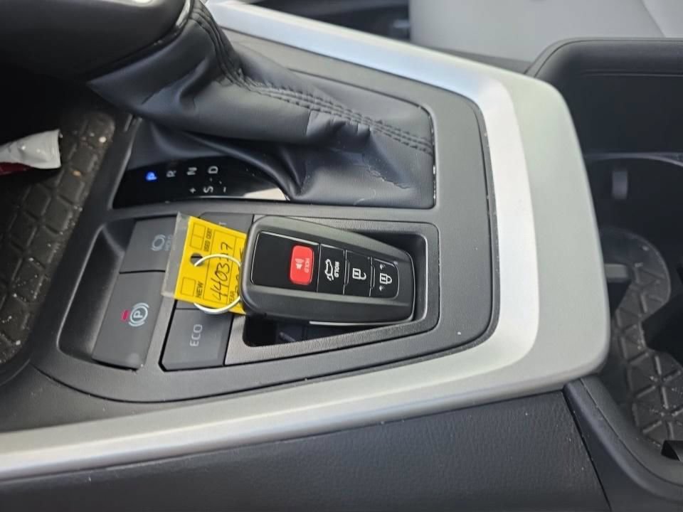 Used 2025 Toyota RAV4 XLE Premium FWD image 15