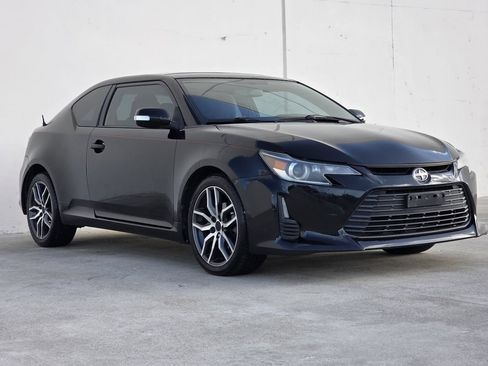 Used 2015 Scion tC FWD image 6