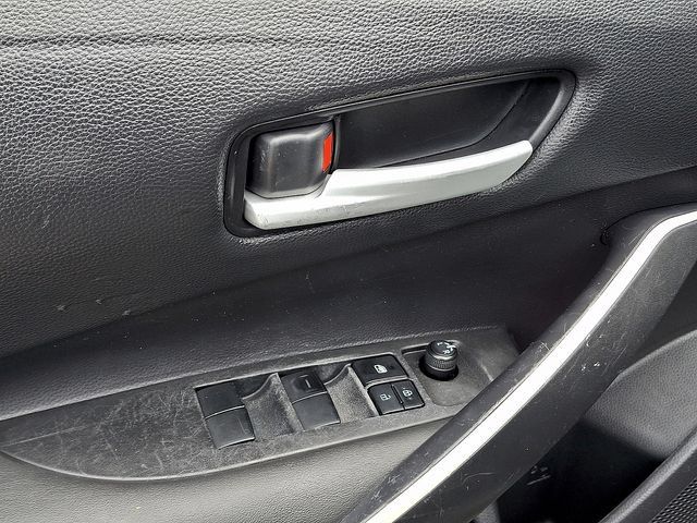 Used 2022 Toyota Corolla SE FWD image 8