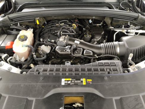 Used 2023 Jeep Grand Cherokee Altitude AWD/4WD image 30