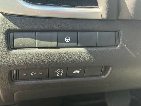 Certified 2023 Nissan Rogue SL w/ SL Premium Package image 10