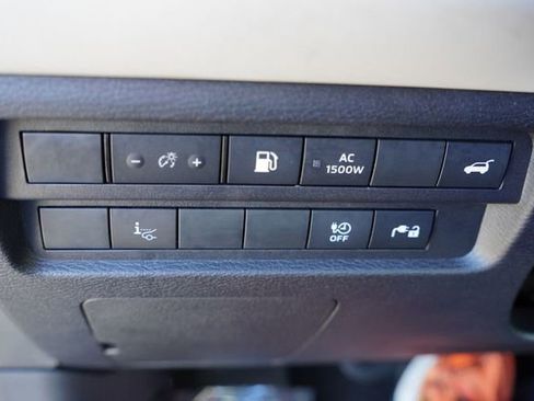 Used 2023 Mitsubishi Outlander SEL image 27