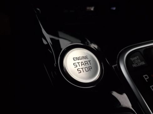 Certified 2025 Kia Soul S FWD image 20