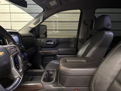 Used 2020 Chevrolet Silverado 2500 LT w/ All Star Edition AWD/4WD image 21