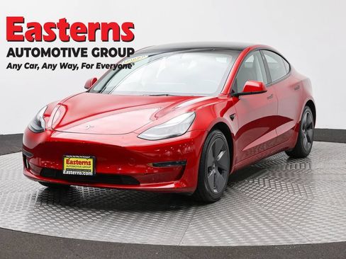 Used 2023 Tesla Model 3 Standard Range RWD image 1