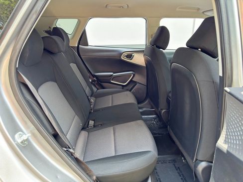 Used 2022 Kia Soul LX w/ Technology Package FWD image 31