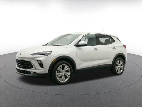 Used 2025 Buick Encore GX Preferred AWD/4WD image 3