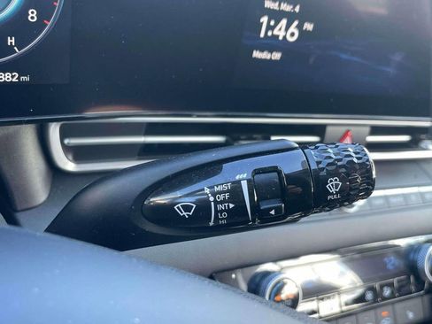 Used 2023 Hyundai Elantra SEL w/ Convenience Package image 23