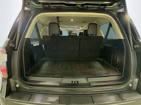 Used 2018 Ford Expedition Max Platinum image 29