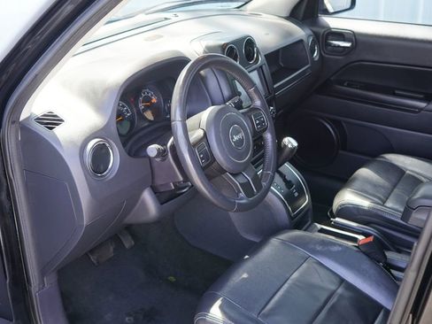 Used 2016 Jeep Patriot High Altitude FWD image 11