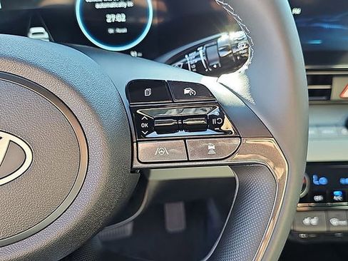 New 2025 Hyundai Elantra Limited w/ Cargo Package image 28