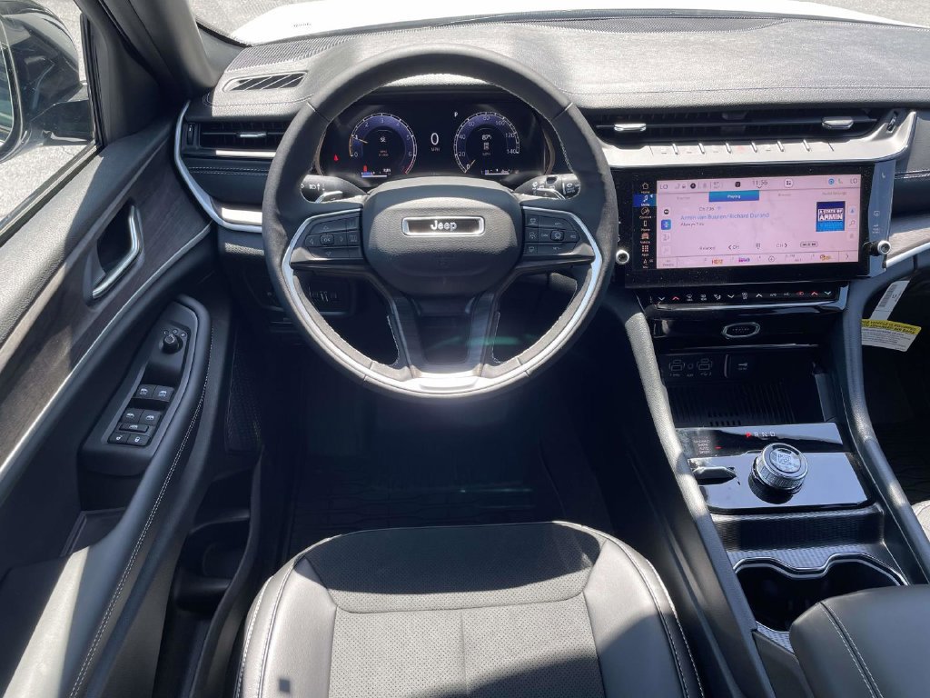 New 2026 Jeep Grand Cherokee Altitude AWD/4WD image 21