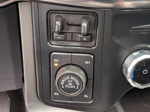 Used 2024 Ford F150 Platinum w/ Equipment Group 702A High image 23