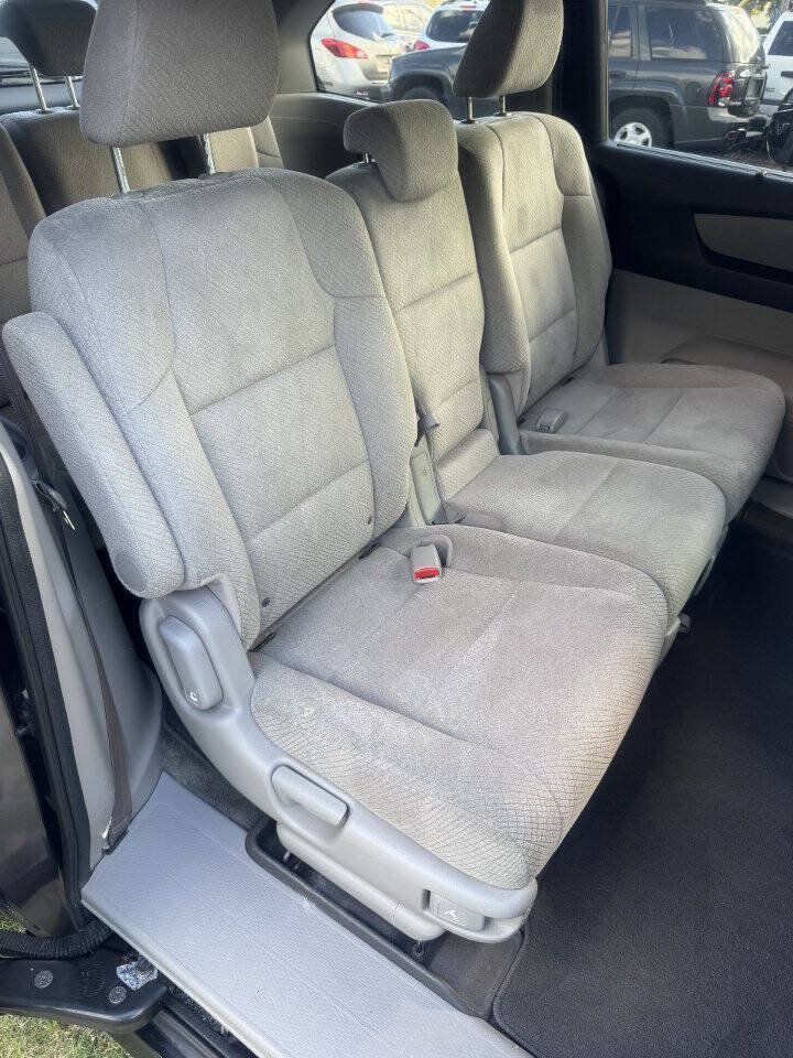 Used 2015 Honda Odyssey EX image 17