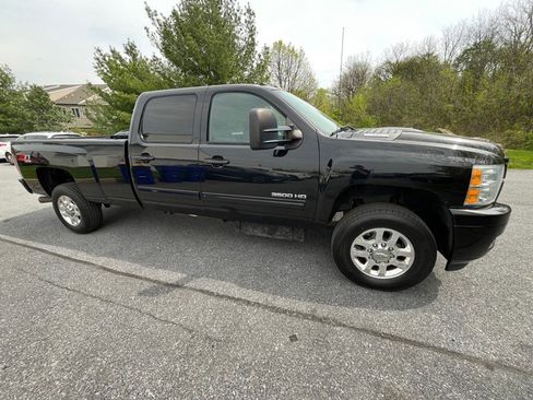 Used 2012 Chevrolet Silverado 3500 LTZ w/ LTZ Plus Package image 4