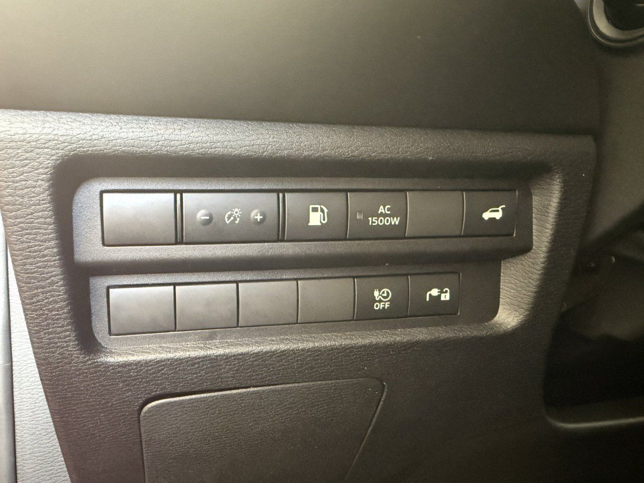 Used 2025 Mitsubishi Outlander SEL AWD/4WD image 23