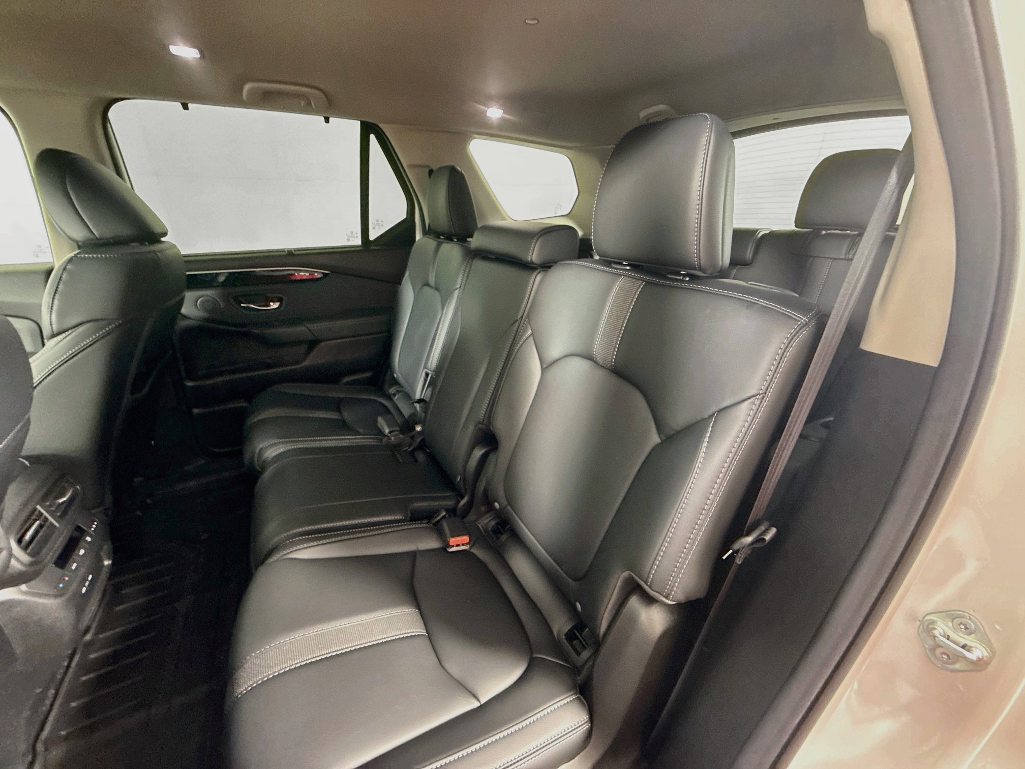 Used 2025 Honda Pilot EX-L image 22