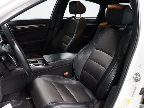 Used 2018 Honda Accord Sport image 25