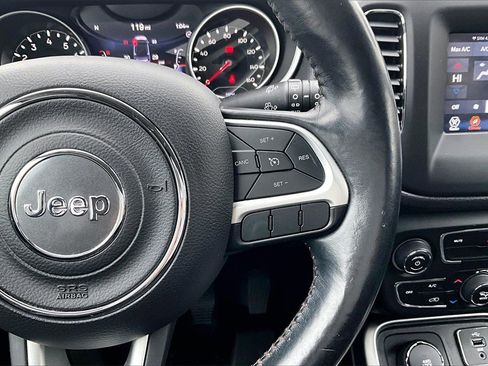 Used 2018 Jeep Compass Latitude w/ Popular Equipment Group image 17