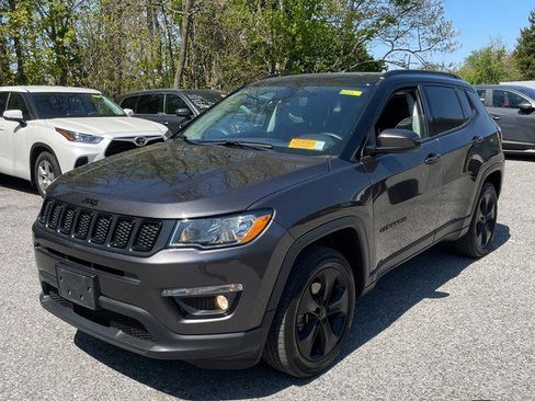 Used 2020 Jeep Compass Latitude AWD/4WD image 1