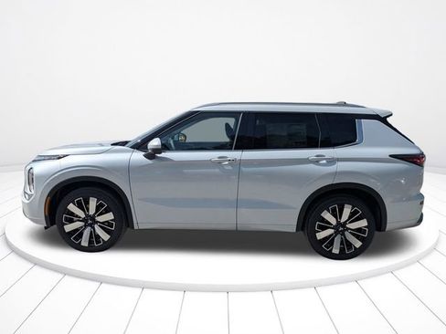 New 2026 Mitsubishi Outlander SEL FWD image 7