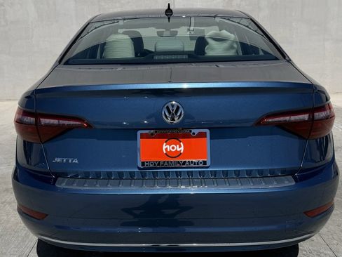 Used 2020 Volkswagen Jetta SE image 4
