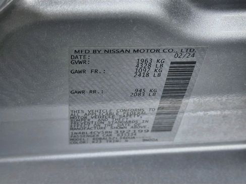 Used 2024 Nissan Altima 2.5 SR FWD image 12