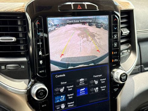 Used 2020 RAM 1500 Laramie AWD/4WD image 25