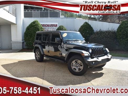 Used 2018 Jeep Wrangler Unlimited Sport S image 1