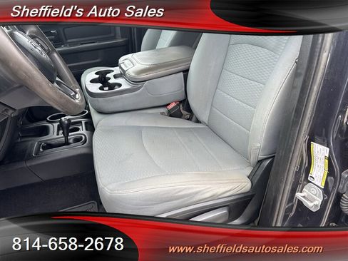 Used 2018 RAM 2500 Tradesman w/ Chrome Appearance Group AWD/4WD image 27