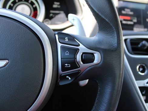 Used 2020 Aston Martin DB11 Volante RWD image 15