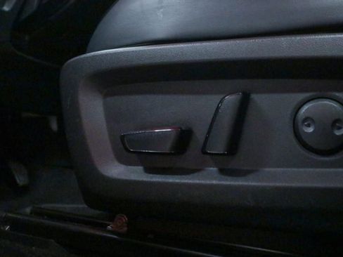 Used 2024 Mitsubishi Outlander SE image 14